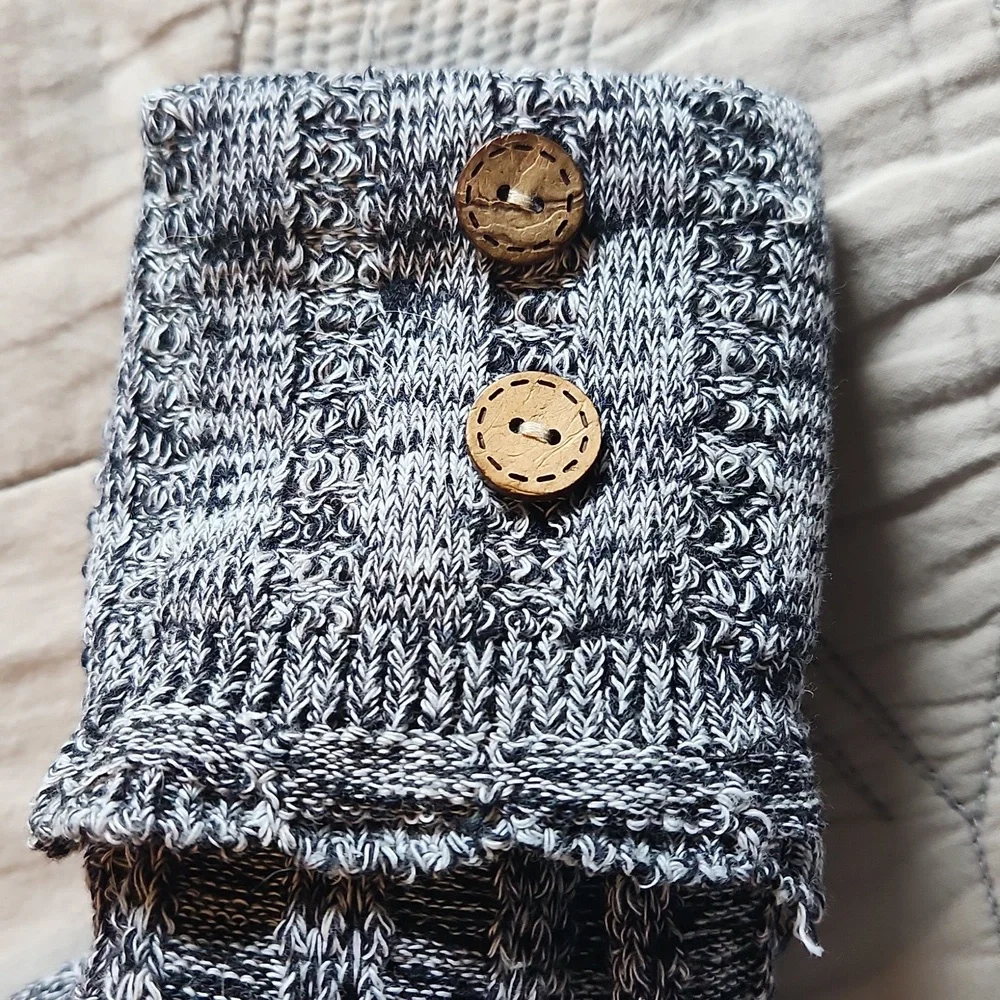 Boot Kneehigh Socks With Button Accents